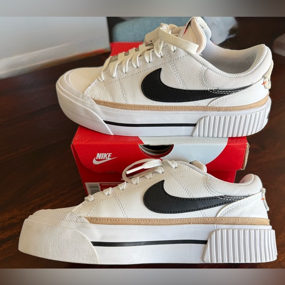 Nike Court Legacy Lift women’s size 7.5- pristine!! - Picture 5 of 14